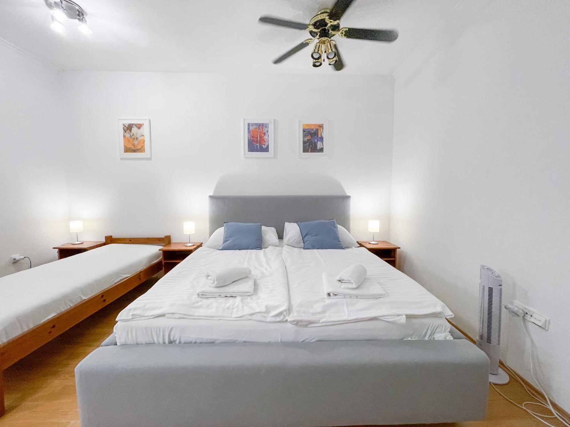 Hotel Penzion Portus Bratislava Esterno foto