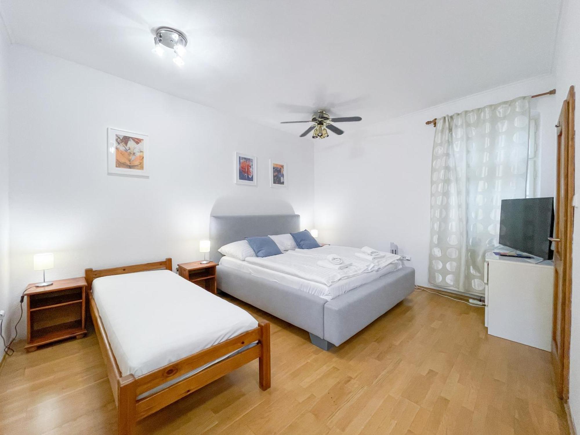 Hotel Penzion Portus Bratislava Esterno foto